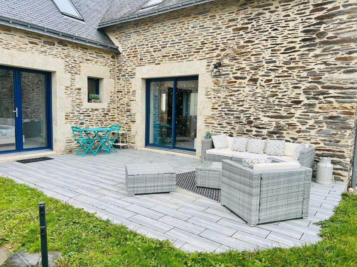 Au Petit Bonheur De Claire Et Jo Bed & Breakfast La Chapelle-Caro Dış mekan fotoğraf